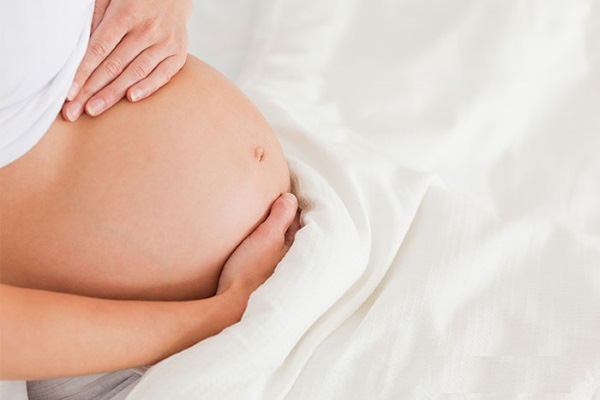 Massage bụng sai cách dễ gây sảy thai