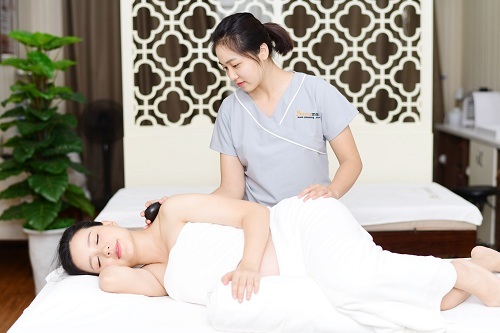 Massage bụng bầu tại Mama Maia Spa chất lượng