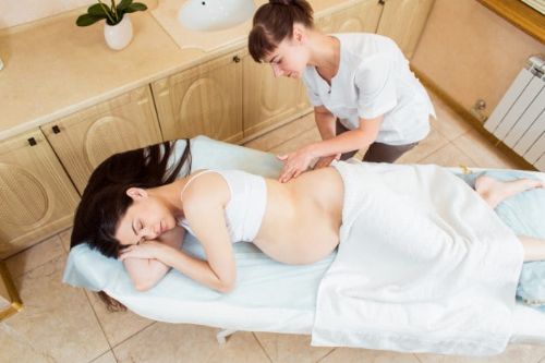 Massage cho bà bầu thải độc hiệu quả