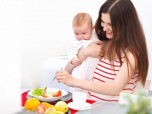 Ăn kiêng low-carb giải phóng mỡ thừa cho mẹ sau sinh