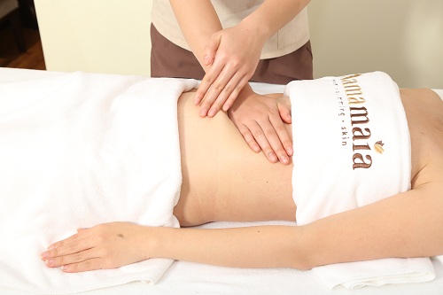 Đánh tan mỡ bụng bằng các bài tập massage cho mẹ sau sinh
