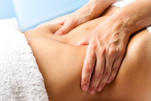 Có nên massage giảm mỡ bụng sau sinh