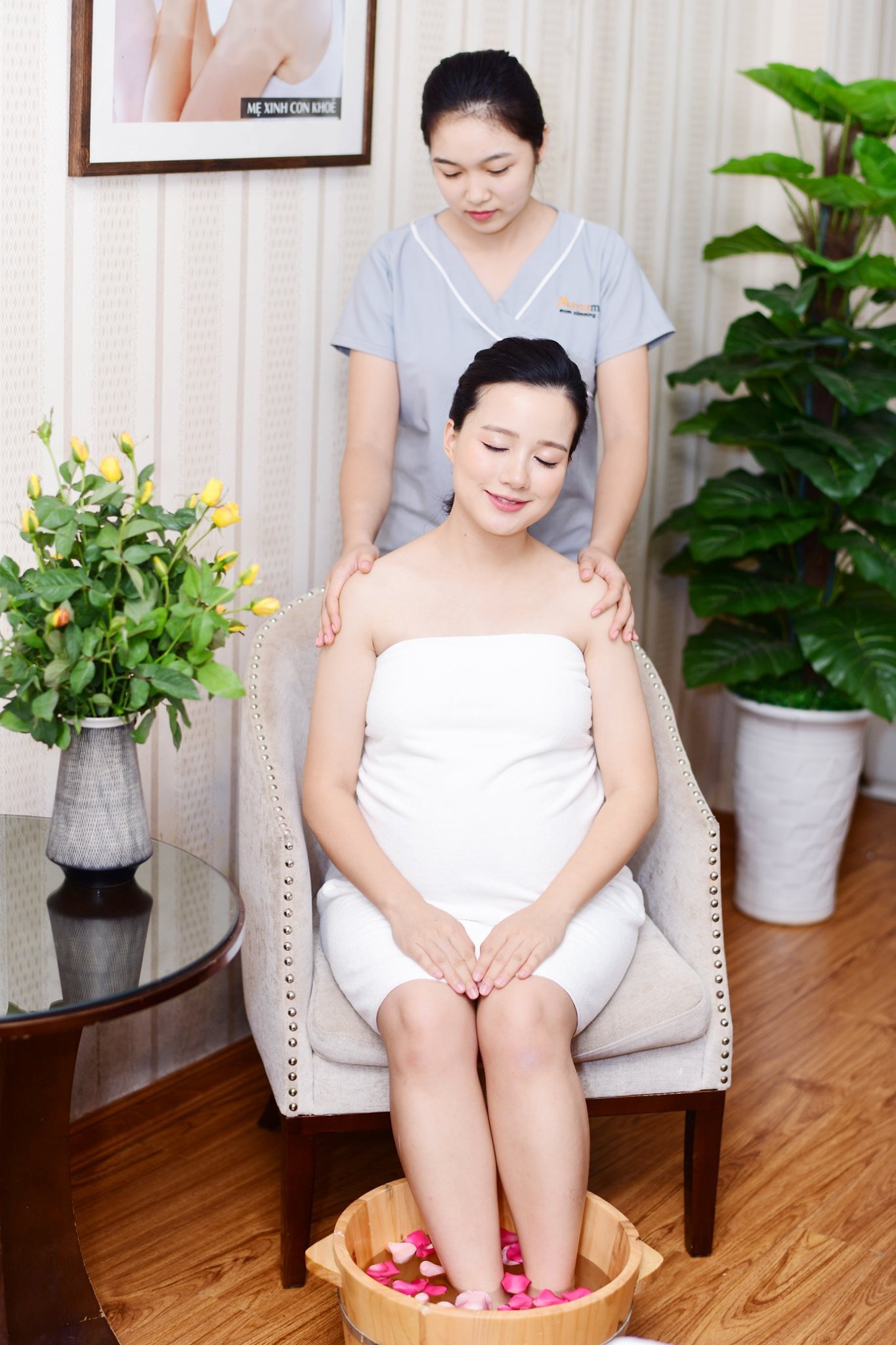Cách massage bụng bầu 3 tháng đầu 