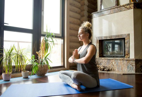 tự tập yoga giảm cân tại nhà