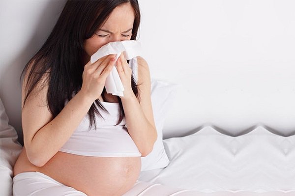 Dấu hiệu viêm mũi dị ứng khi mang thai