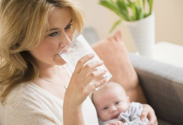 Nguyên nhân mẹ bị mất sữa sau sinh và cách gọi sữa về hiệu quả