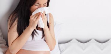 Bà bầu bị cúm nên làm gì để không ảnh hưởng đến thai nhi?