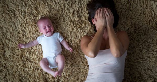 Trầm cảm sau sinh xuất hiện khi nào? 5 nguyên nhân gây trầm cảm sau sinh