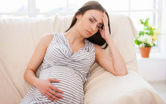 Chóng mặt khi mang thai 3 tháng giữa có phải tình trạng đáng lo?