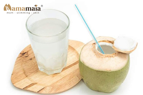 Uống 1 trái dừa bao nhiêu calo? Uống nước dừa có giảm cân không?