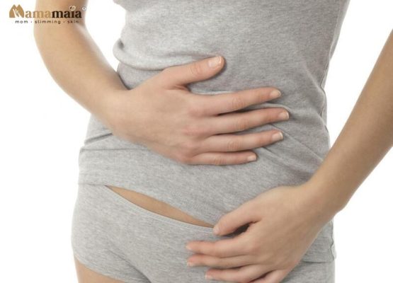 Sau sinh 1 tháng bị đau bụng trên có sao không?